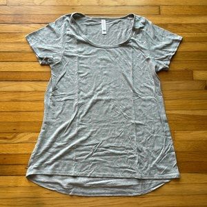 Lularoe classic T Shirt. Size Small. Gray and green dots.